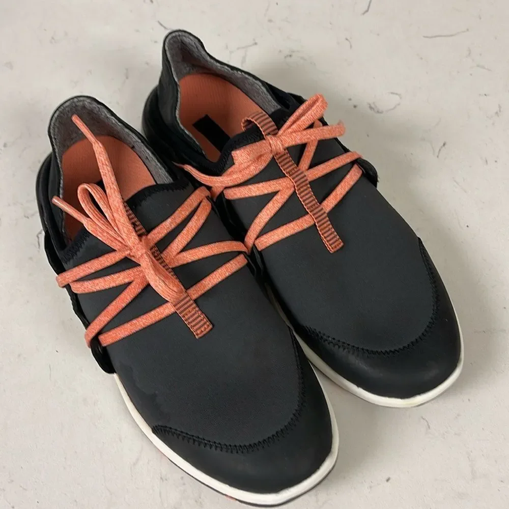 OLUKAI MIKI LI SHOES - WOMEN'S PAVEMENT/BLACK 8